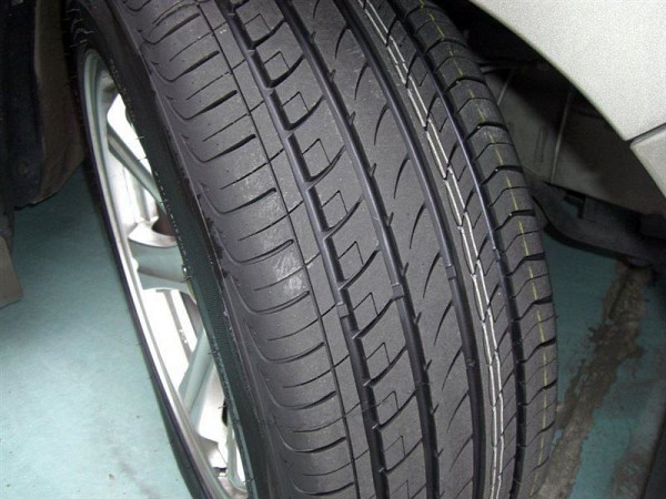 Goodyear eagle sport 205 55