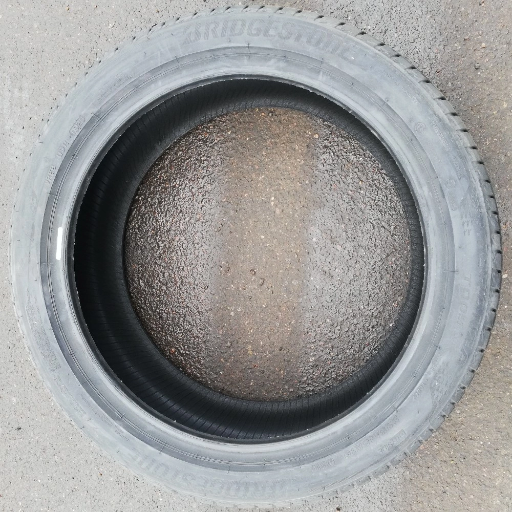 Покрышка BRIDGESTONE TURANZA T005 — протектор