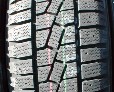 Покрышка KUMHO I`ZEN STUD KW11 — протектор