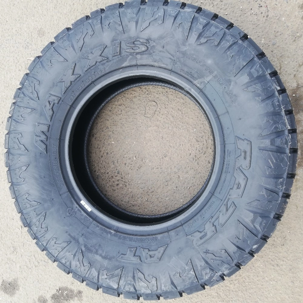 Покрышка MAXXIS RAZR AT-811 — протектор