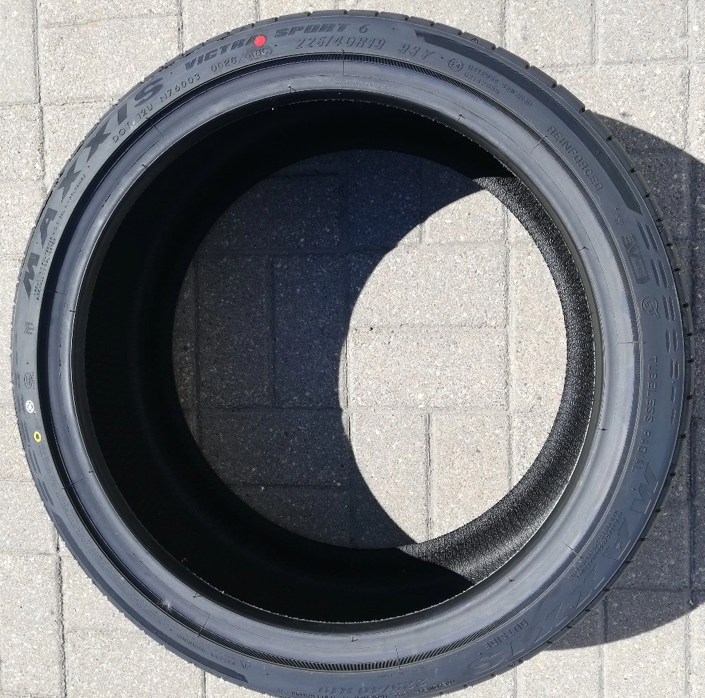 Покрышка MAXXIS VICTRA SPORT 6 VS6 — протектор