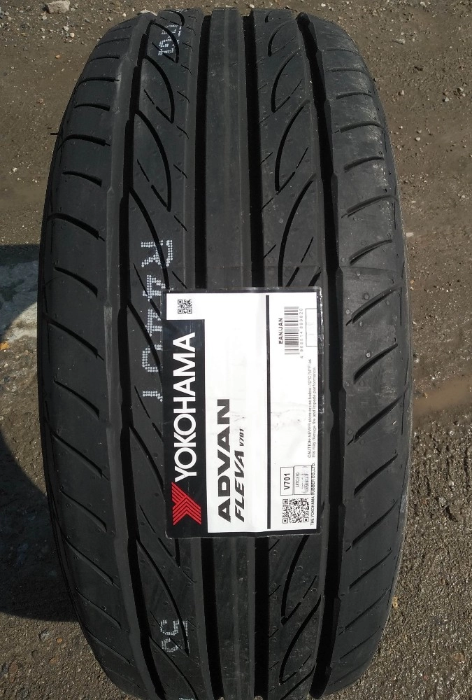 Покрышка YOKOHAMA ADVAN FLEVA V701 — протектор