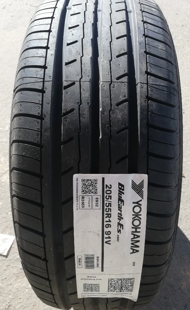 Автошина YOKOHAMA BLUEARTH-ES ES32 фото