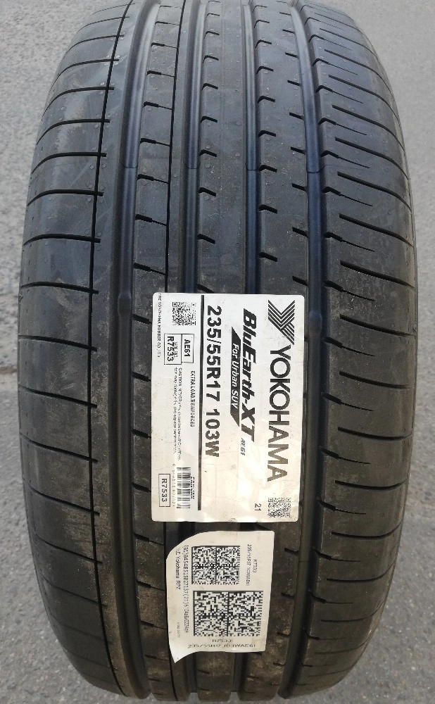 Покрышка YOKOHAMA BLUEARTH-XT AE61 — протектор