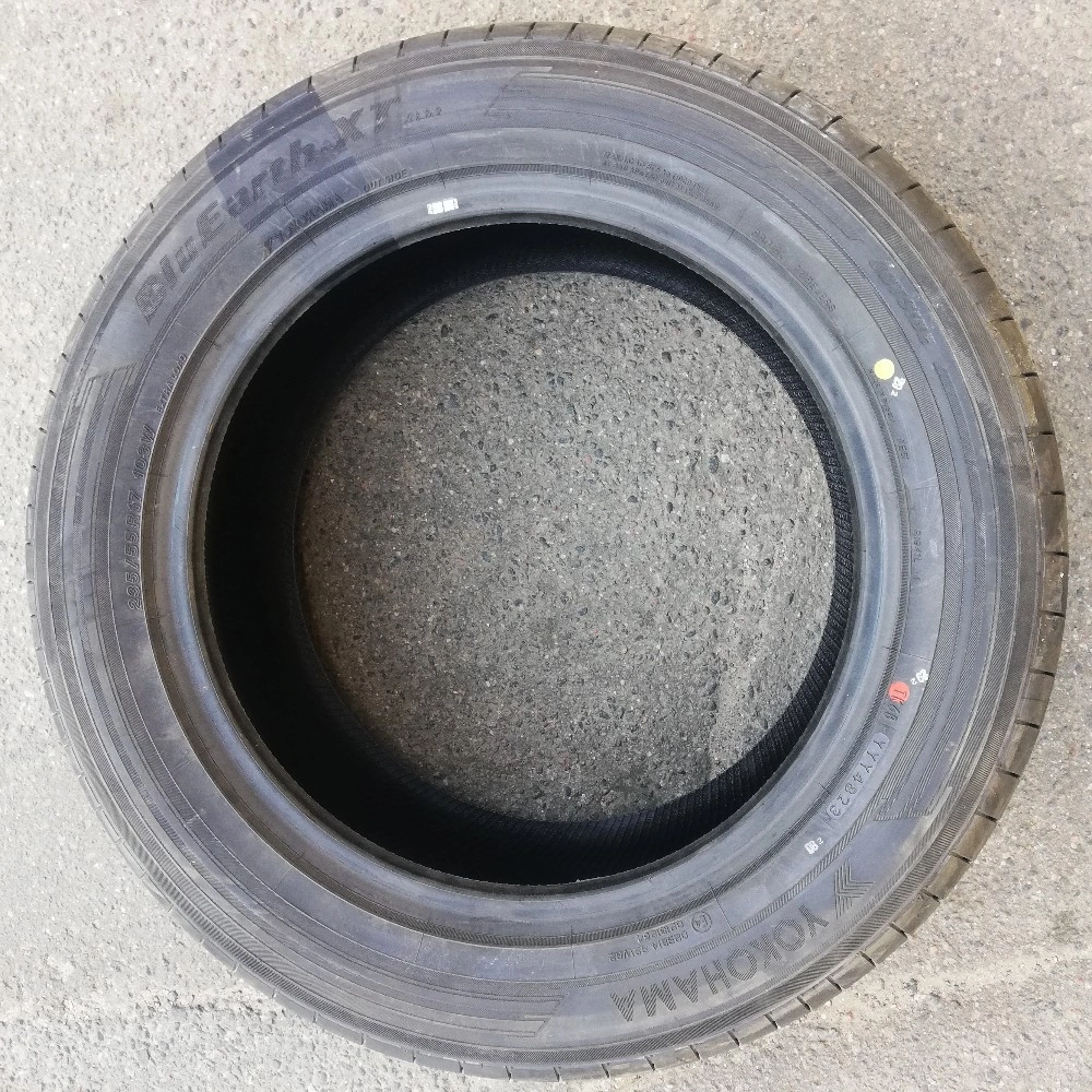 Покрышка YOKOHAMA BLUEARTH-XT AE61 фото 3